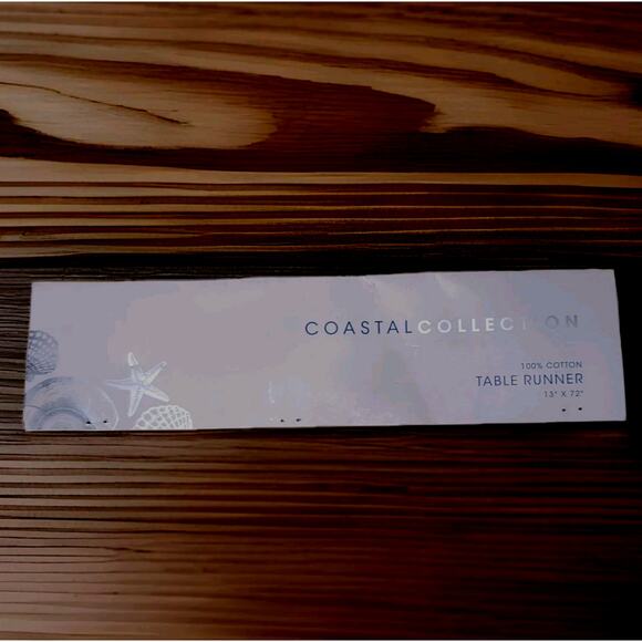 Coastal Collection Table Runner 13x72 Cream Beach House Starfish Sea Life NEW - Picture 2 of 10